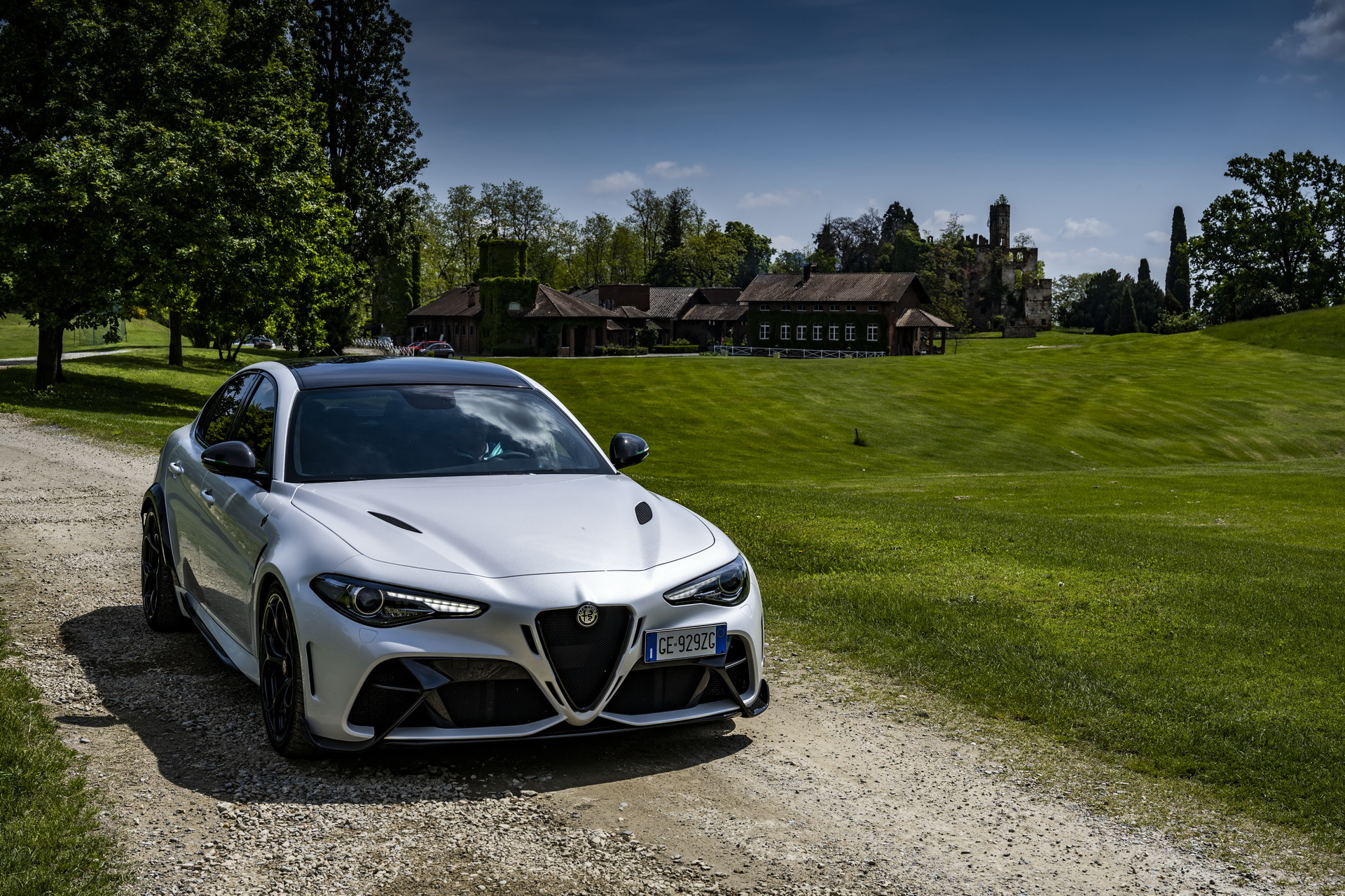 Download 2021 Alfa Romeo Giulia GTA - Front HD Wallpaper 1920x1280 #59