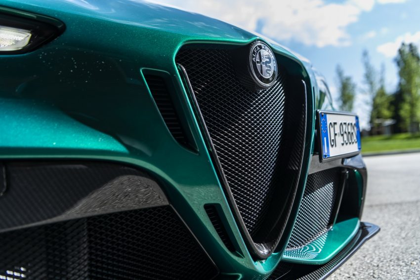 2021 Alfa Romeo Giulia GTA - Grill Wallpaper 850x567 #40