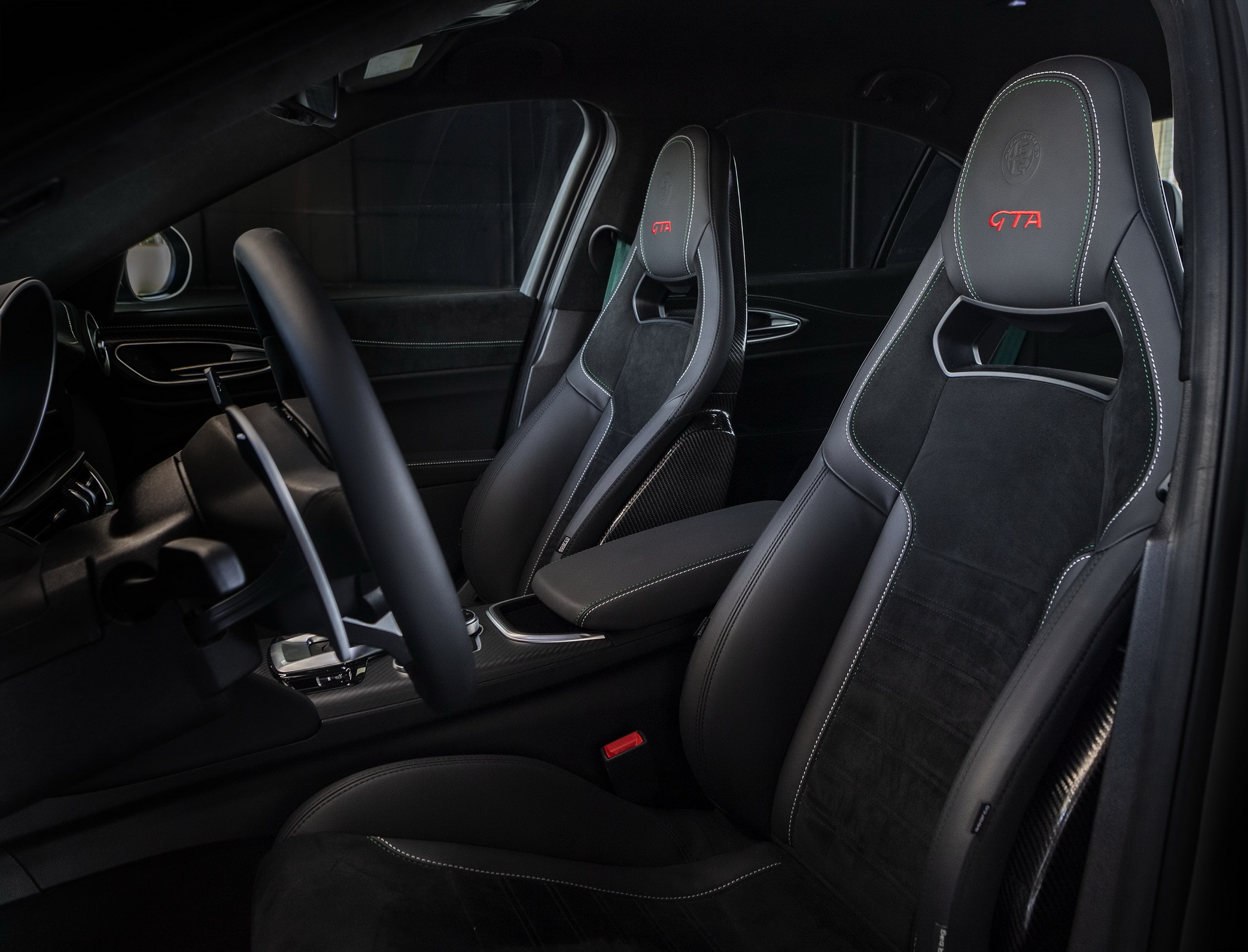 Download 2021 Alfa Romeo Giulia GTA - Interior HD Wallpaper 1920x1465 #74