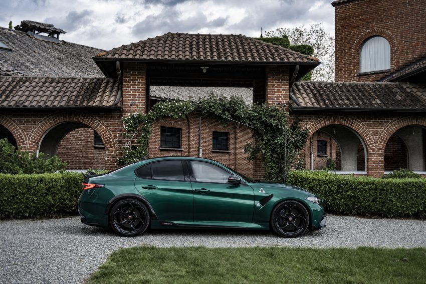 2021 Alfa Romeo Giulia GTA - Side Wallpaper 850x567 #55