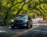 2021 Chrysler Pacifica Limited S - Front Wallpaper 190x150
