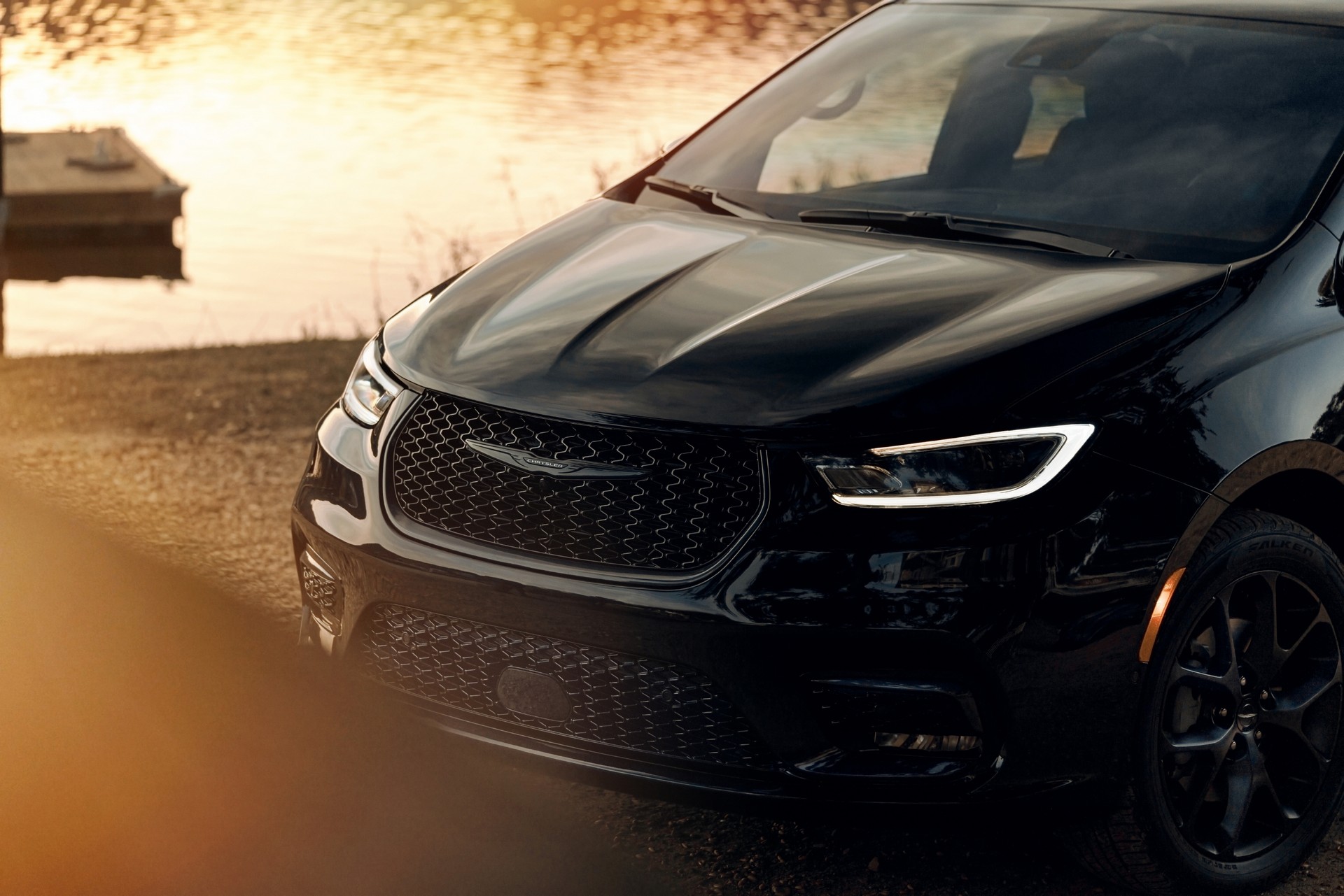 Download 2021 Chrysler Pacifica Limited S - Front HD Wallpaper 1920x1281 #29