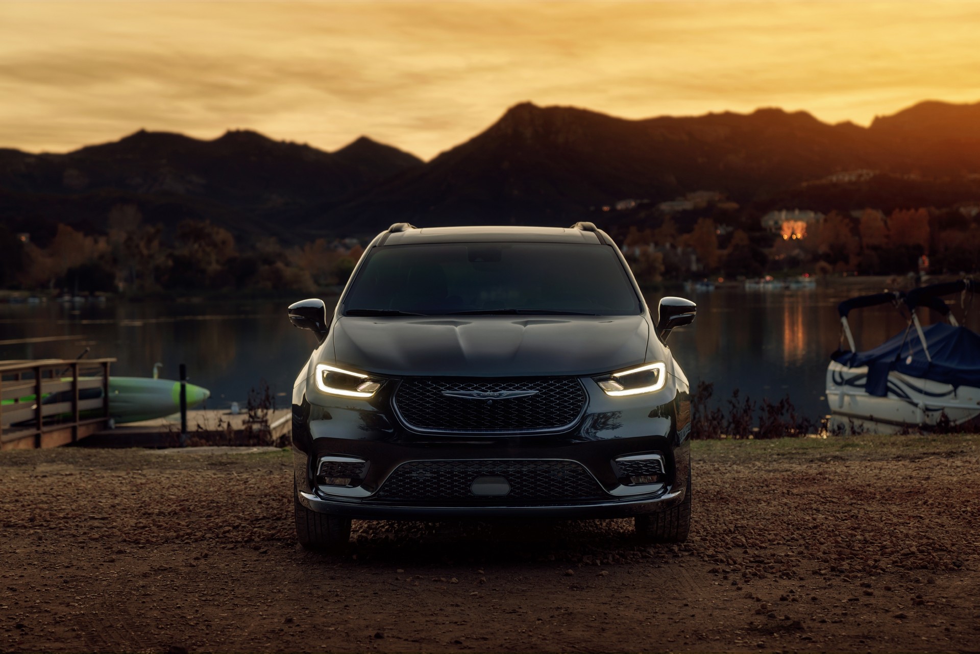 Download 2021 Chrysler Pacifica Limited S - Front HD Wallpaper 1920x1281 #22