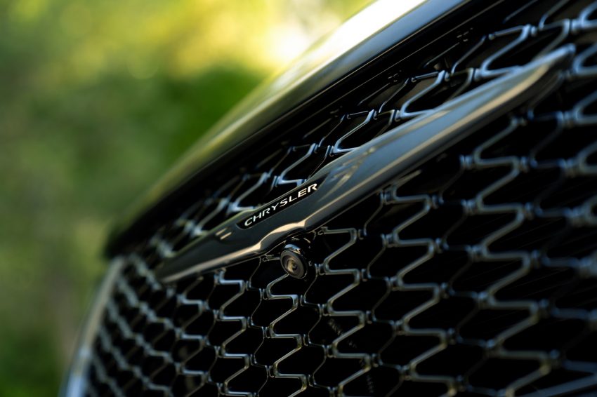 2021 Chrysler Pacifica Limited S - Grille HD Wallpapers 850x566 #31 2021 Chrysler Pacifica Limited S - Grille Wallpaper 850x566 #31