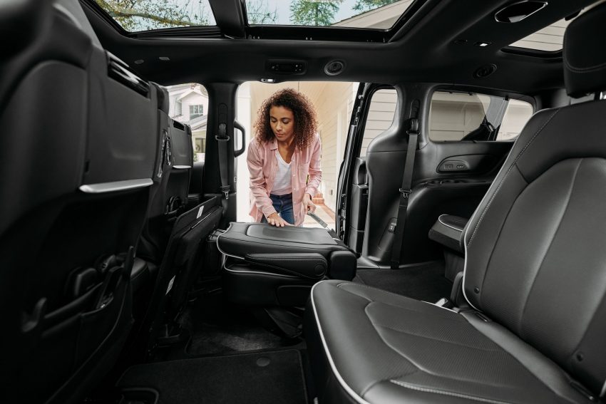 2021 Chrysler Pacifica Limited S - Interior, Rear Seats HD Wallpapers 850x567 #42 2021 Chrysler Pacifica Limited S - Interior, Rear Seats Wallpaper 850x567 #42