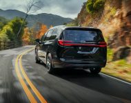 2021 Chrysler Pacifica Limited S - Rear Three-Quarter Wallpaper 190x150