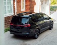 2021 Chrysler Pacifica Limited S - Rear Wallpaper 190x150