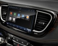 2021 Chrysler Pacifica Pinnacle - Central Console Wallpaper 190x150