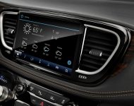 2021 Chrysler Pacifica Pinnacle - Central Console Wallpaper 190x150