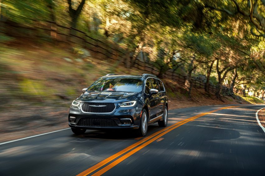 2021 Chrysler Pacifica Pinnacle - Front Three-Quarter HD Wallpapers 850x567 #3 2021 Chrysler Pacifica Pinnacle - Front Three-Quarter Wallpaper 850x567 #3