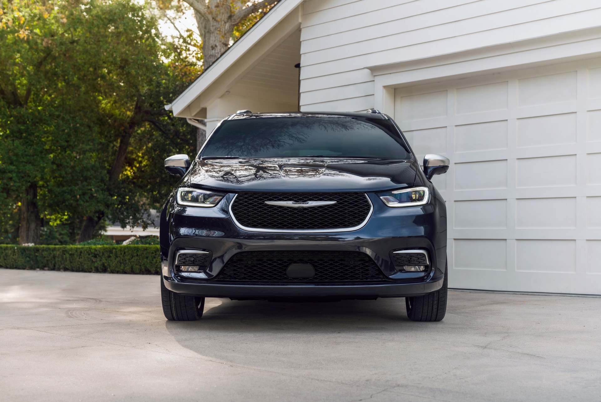 Download 2021 Chrysler Pacifica Pinnacle - Front HD Wallpaper 1920x1283 #19