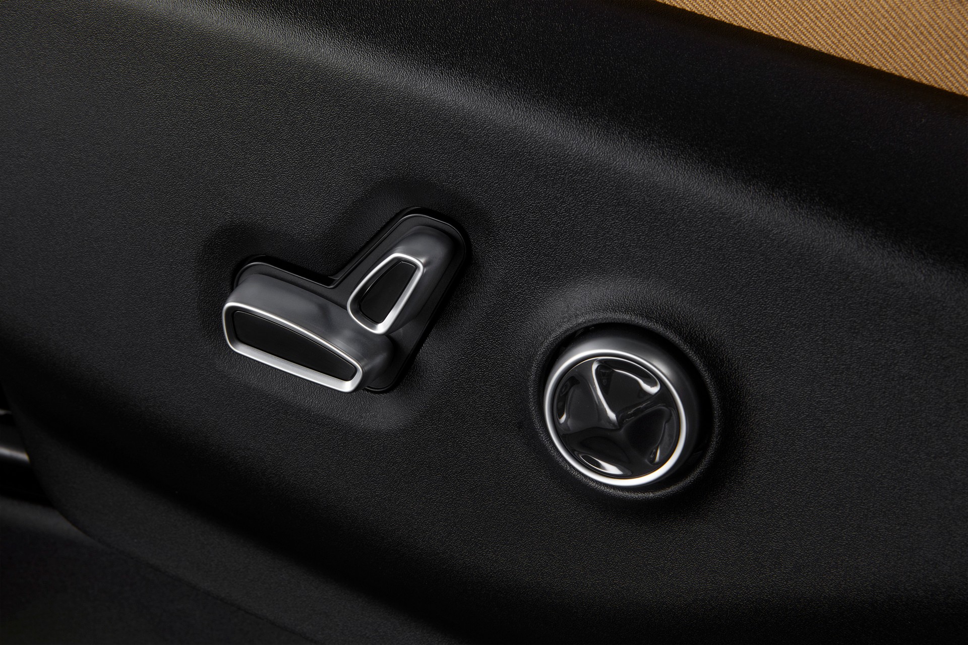 Download 2021 Chrysler Pacifica Pinnacle - Interior, Detail HD Wallpaper 1920x1280 #72