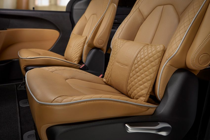 2021 Chrysler Pacifica Pinnacle - Interior, Front Seats Wallpaper 850x567 #76