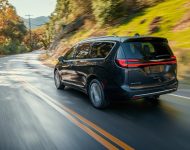 2021 Chrysler Pacifica Pinnacle - Rear Three-Quarter Wallpaper 190x150