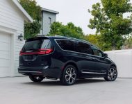 2021 Chrysler Pacifica Pinnacle - Rear Three-Quarter Wallpaper 190x150