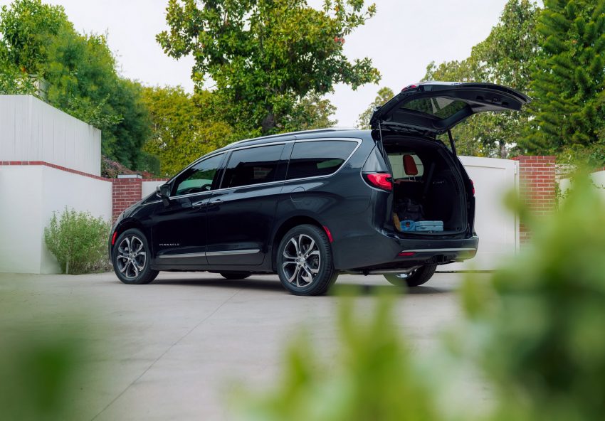 2021 Chrysler Pacifica Pinnacle - Rear Three-Quarter HD Wallpapers 850x592 #23 2021 Chrysler Pacifica Pinnacle - Rear Three-Quarter Wallpaper 850x592 #23