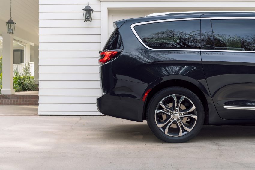 2021 Chrysler Pacifica Pinnacle - Side HD Wallpapers 850x567 #31 2021 Chrysler Pacifica Pinnacle - Side Wallpaper 850x567 #31