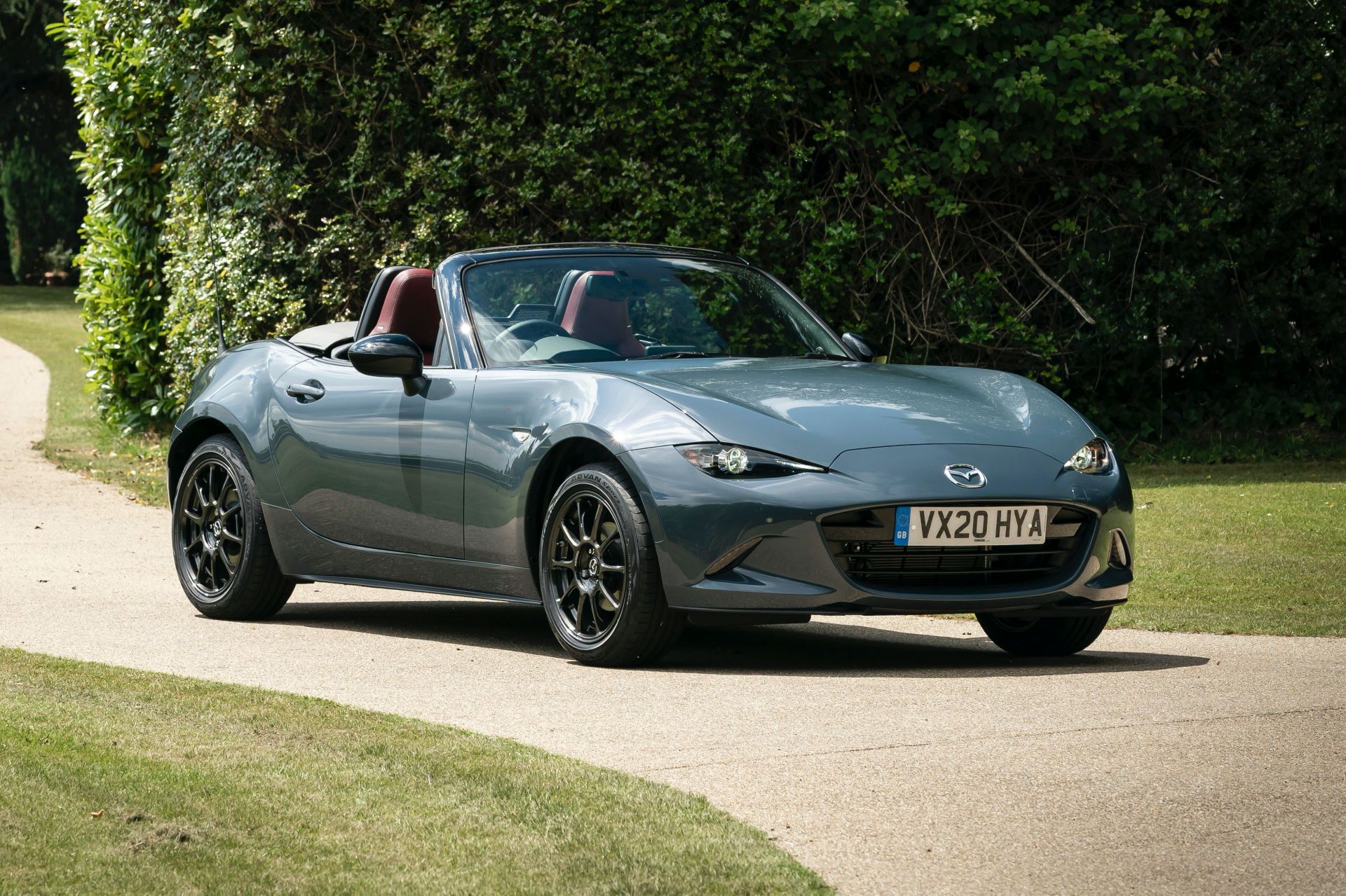 Download 2020 Mazda MX-5 R-Sport Special Edition - Front Three-Quarter HD Wallpaper 1920x1279 #7
