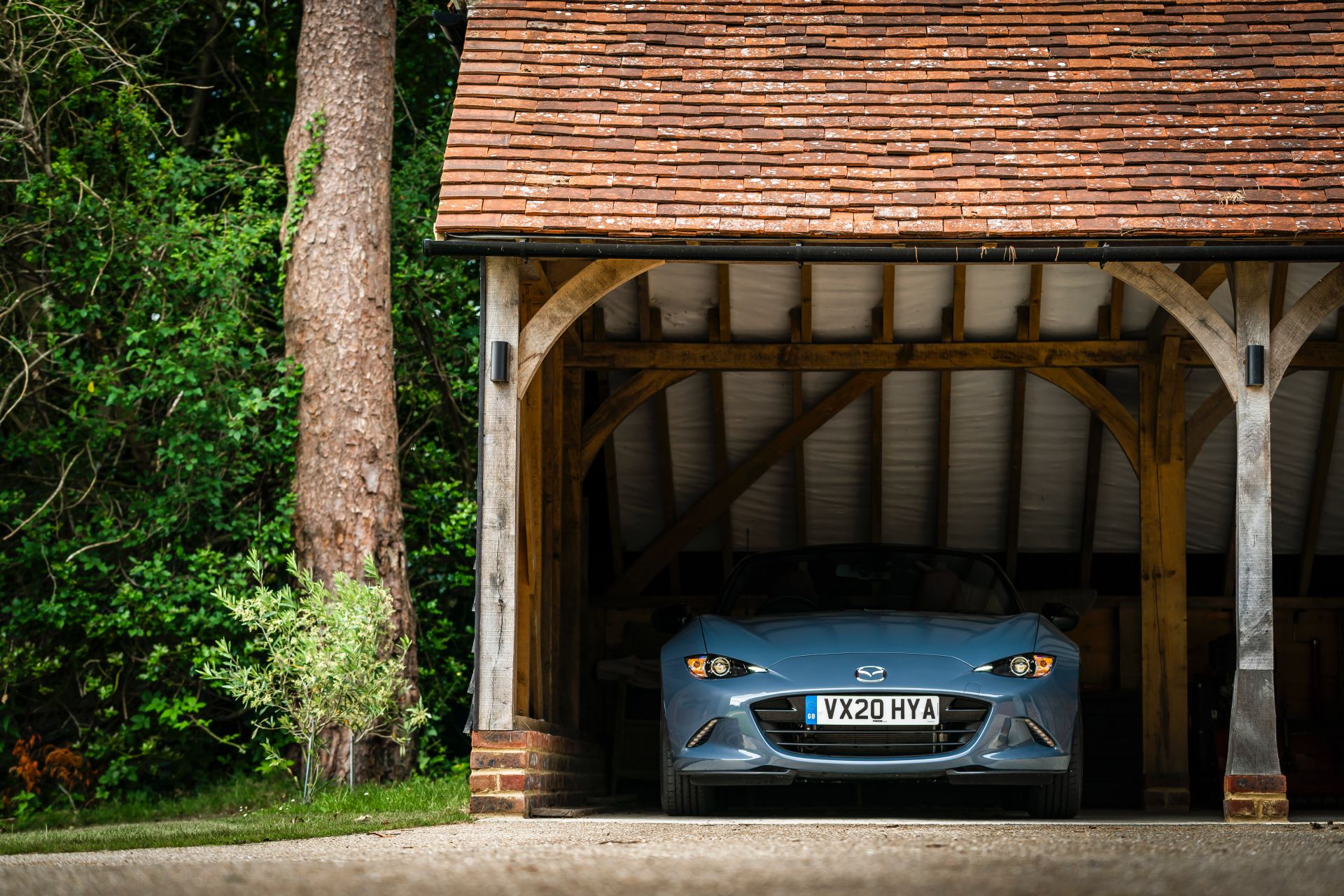 Download 2020 Mazda MX-5 R-Sport Special Edition - Front HD Wallpaper 1920x1280 #48