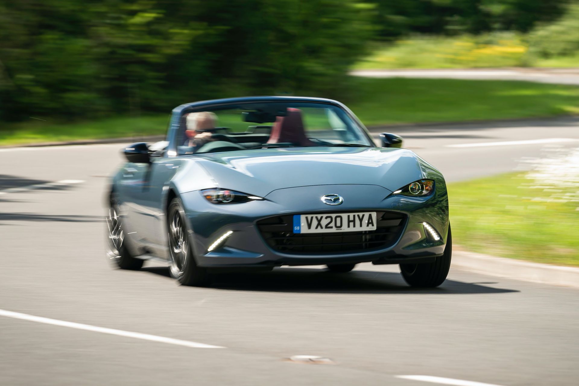 Download 2020 Mazda MX-5 R-Sport Special Edition - Front HD Wallpaper 1920x1279 #4