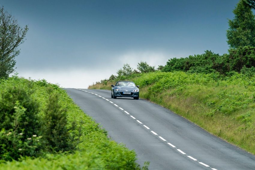 2020 Mazda MX-5 R-Sport Special Edition - Front Wallpaper 850x567 #22