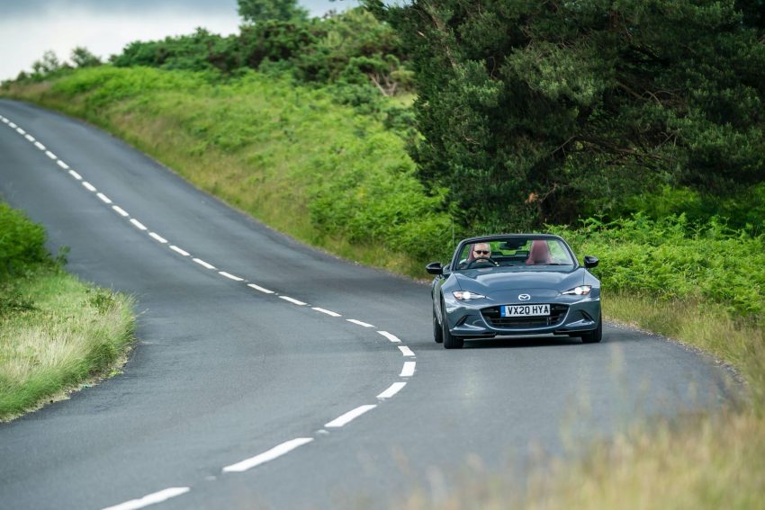 2020 Mazda MX-5 R-Sport Special Edition - Front Wallpaper 850x567 #26