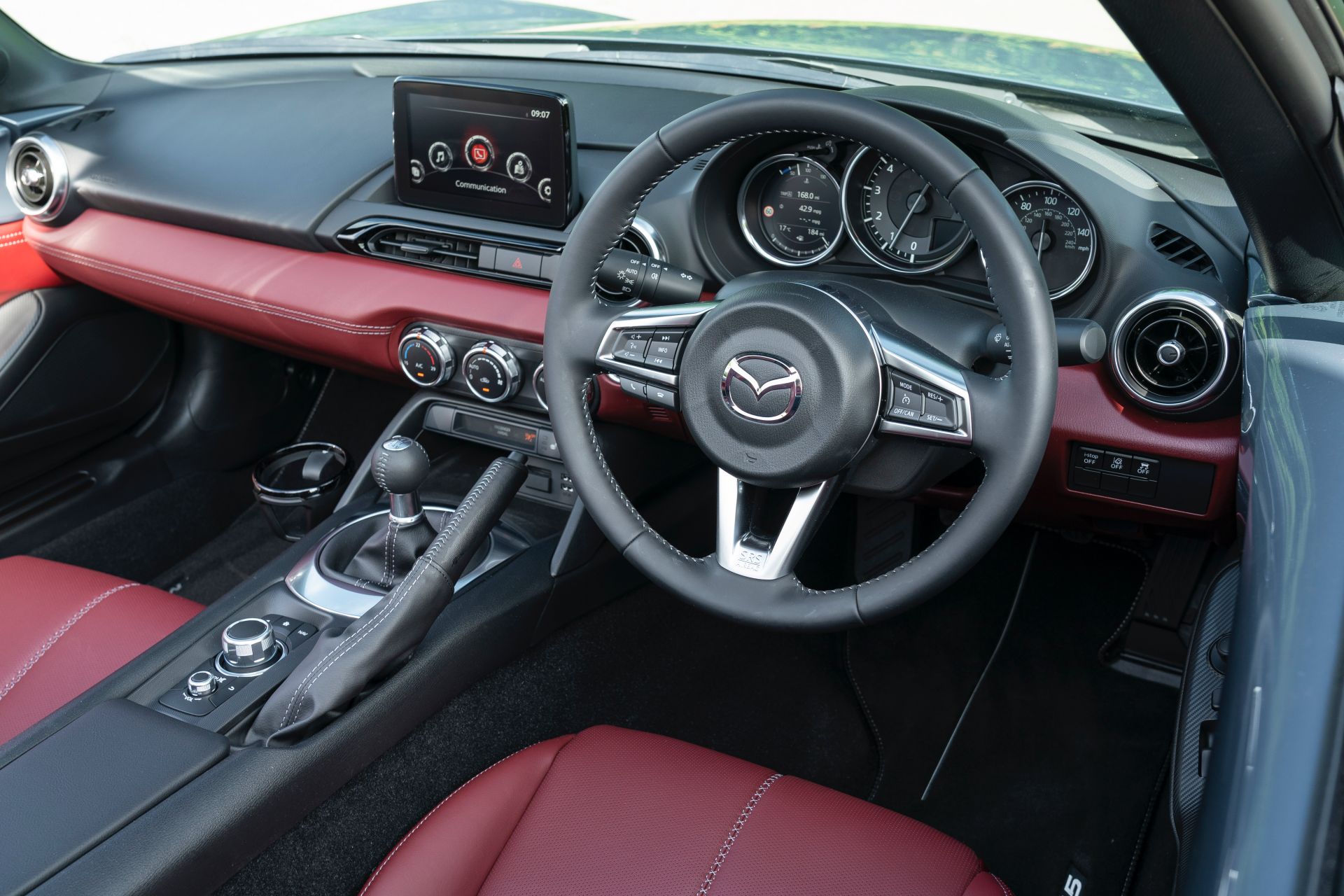 Download 2020 Mazda MX-5 R-Sport Special Edition - Interior HD Wallpaper 1920x1280 #82
