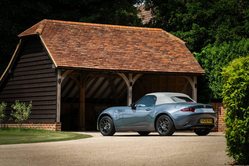 2020 Mazda MX-5 R-Sport Special Edition - Rear Three-Quarter Wallpaper 850x567 #52