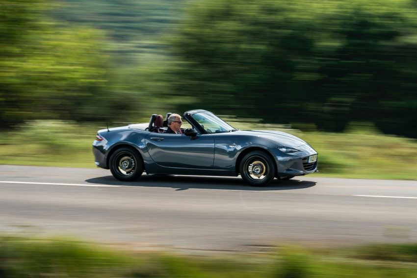 2020 Mazda MX-5 R-Sport Special Edition - Side Wallpaper 850x567 #34