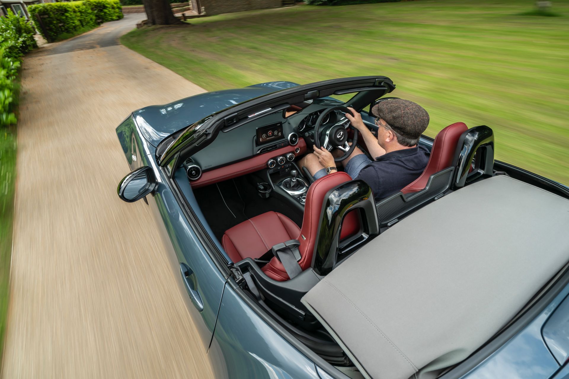 Download 2020 Mazda MX-5 R-Sport Special Edition - Top HD Wallpaper 1920x1280 #14