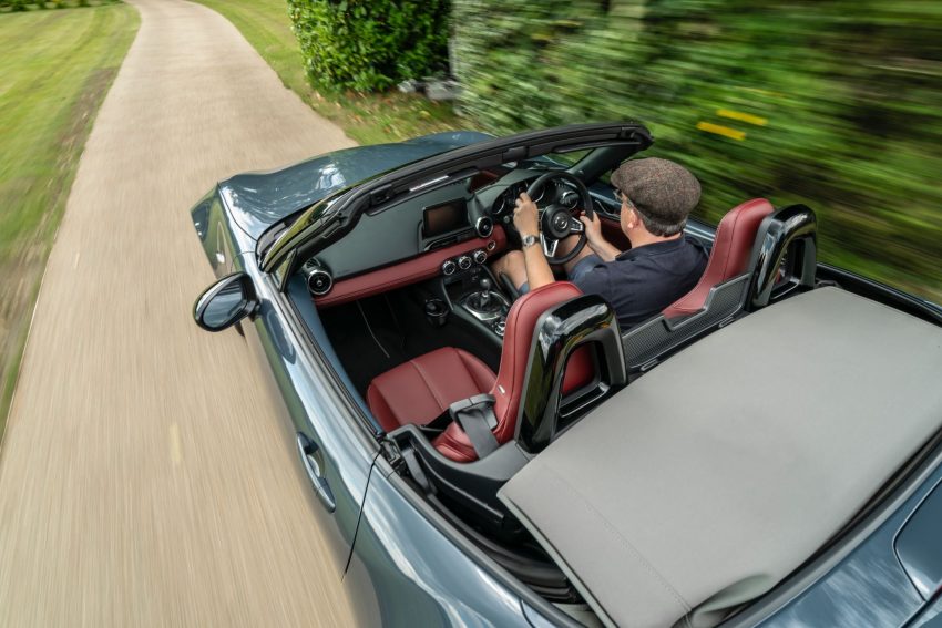 2020 Mazda MX-5 R-Sport Special Edition - Top Wallpaper 850x567 #15