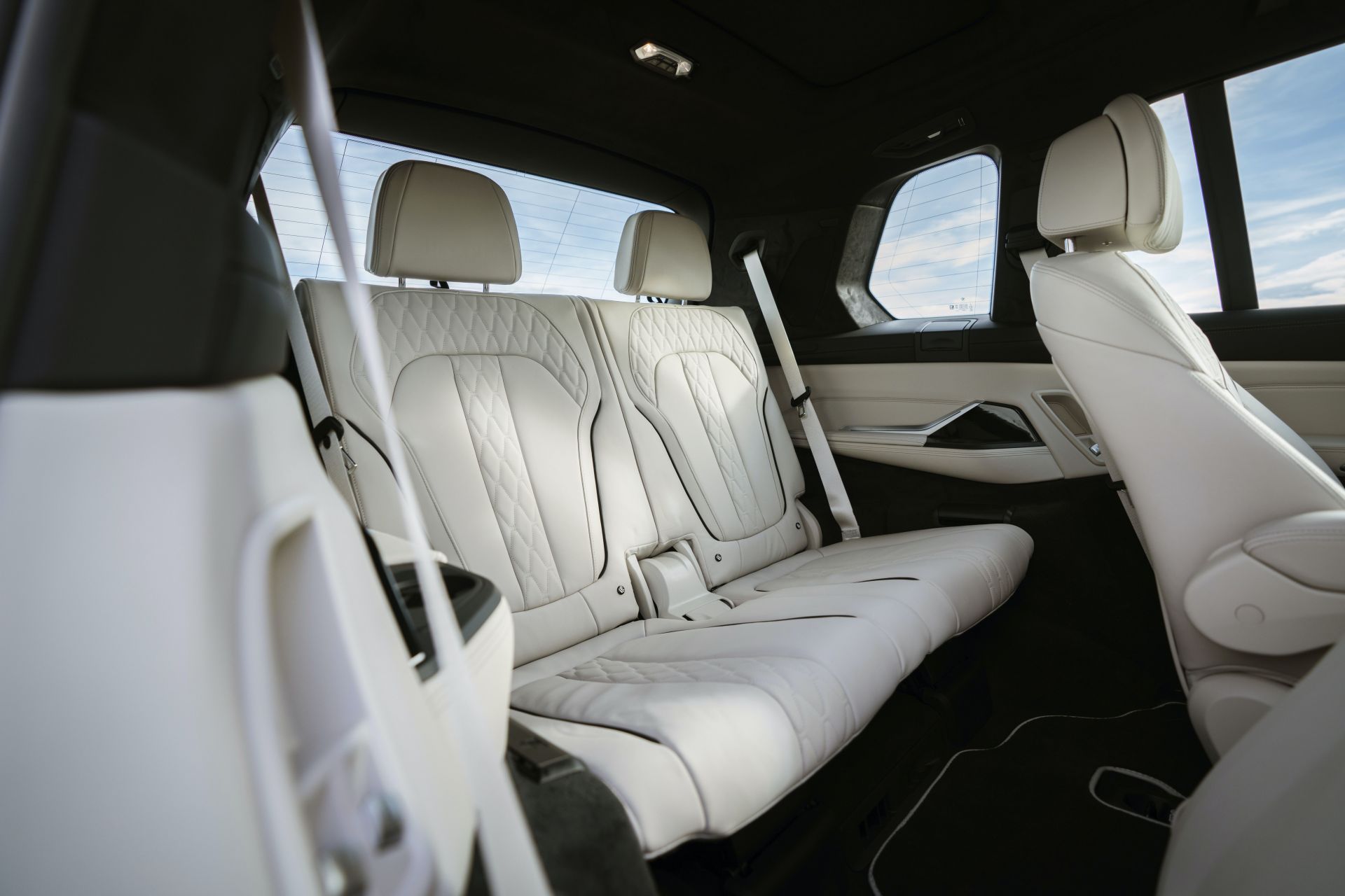Download 2021 ALPINA XB7 - Interior, Third Row Seats HD Wallpaper 1920x1280 #34