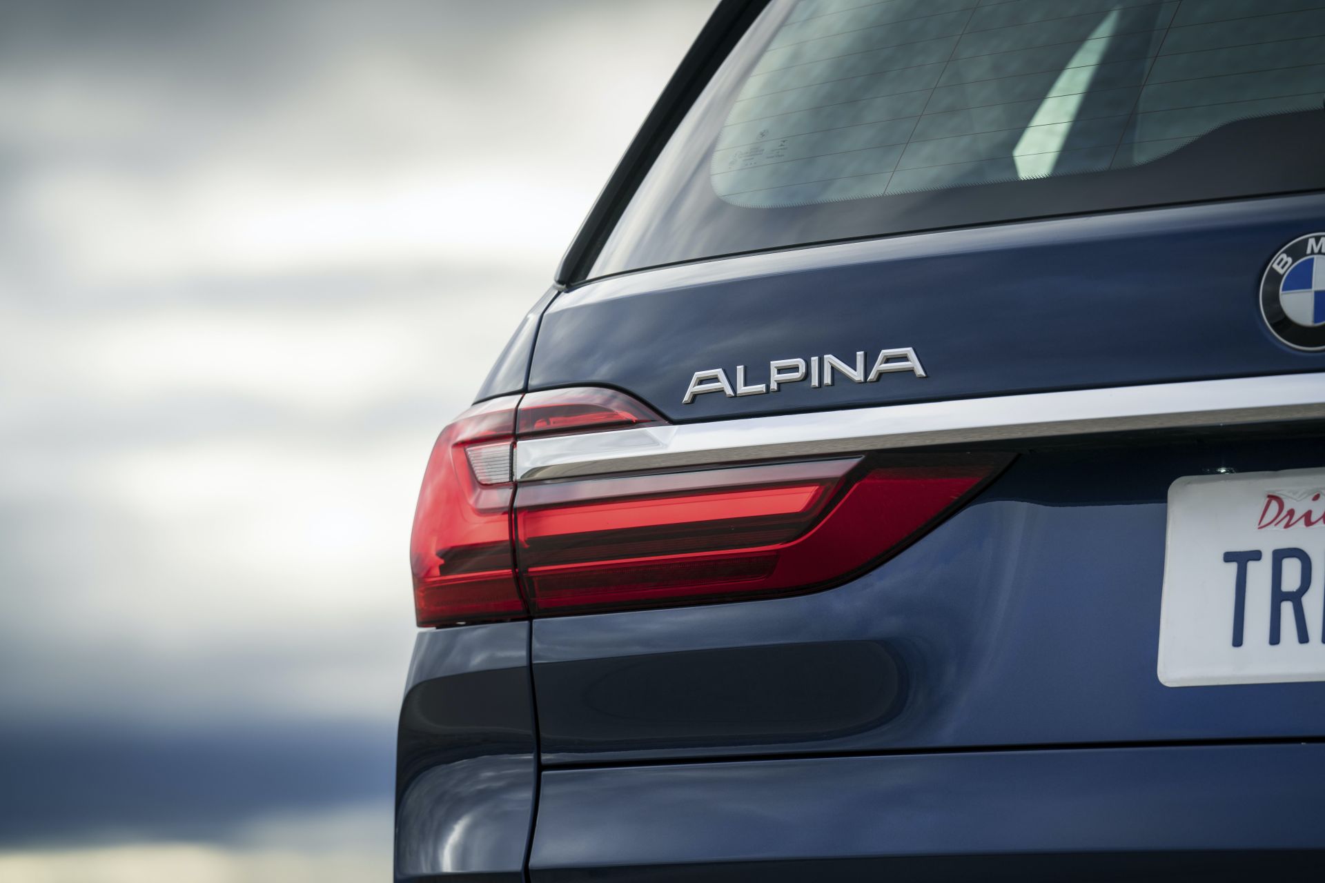 Download 2021 ALPINA XB7 - Tail Light HD Wallpaper 1920x1280 #22