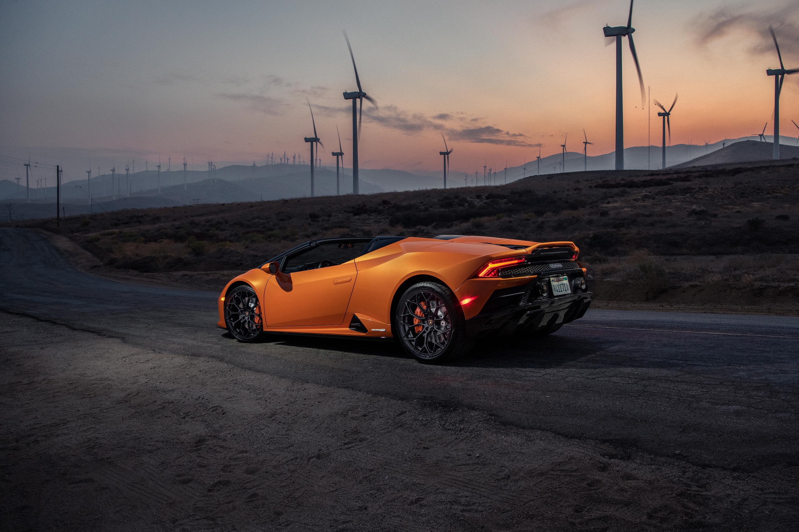 Download 2021 Lamborghini Huracán EVO RWD Spyder - Rear Three-Quarter HD Wallpaper 2560x1706 #10