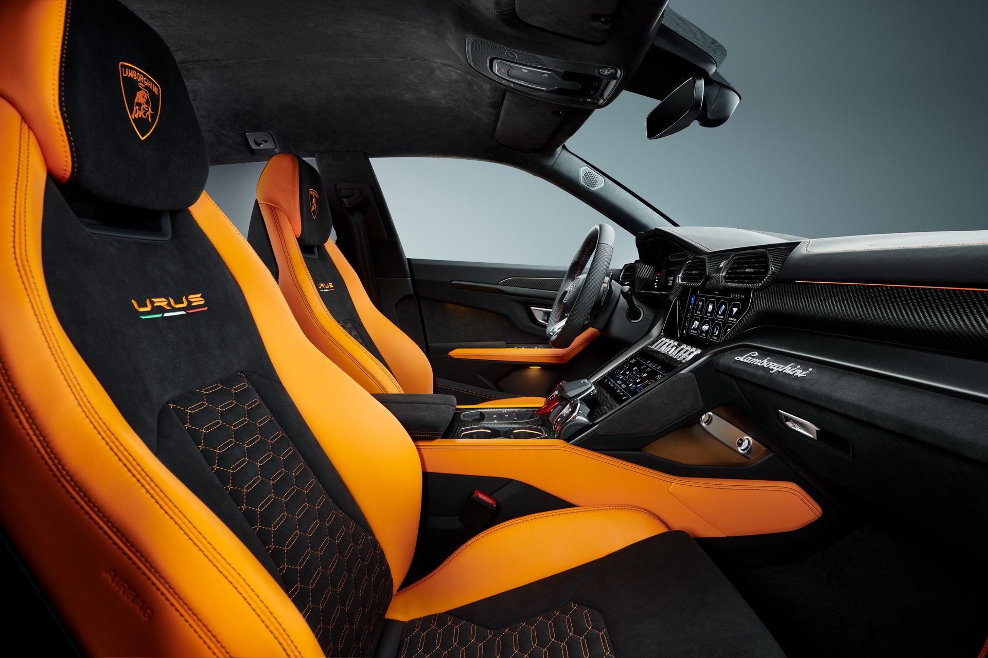 Download 2021 Lamborghini Urus Pearl Capsule - Interior HD Wallpaper 1920x1280 #7