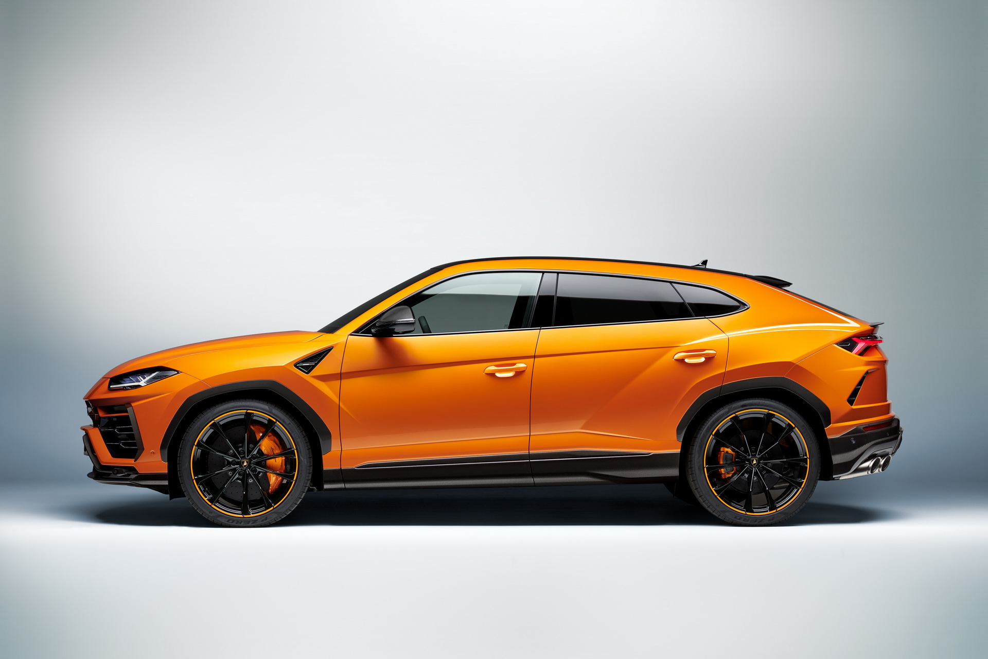 Download 2021 Lamborghini Urus Pearl Capsule - Side HD Wallpaper 1920x1280 #5