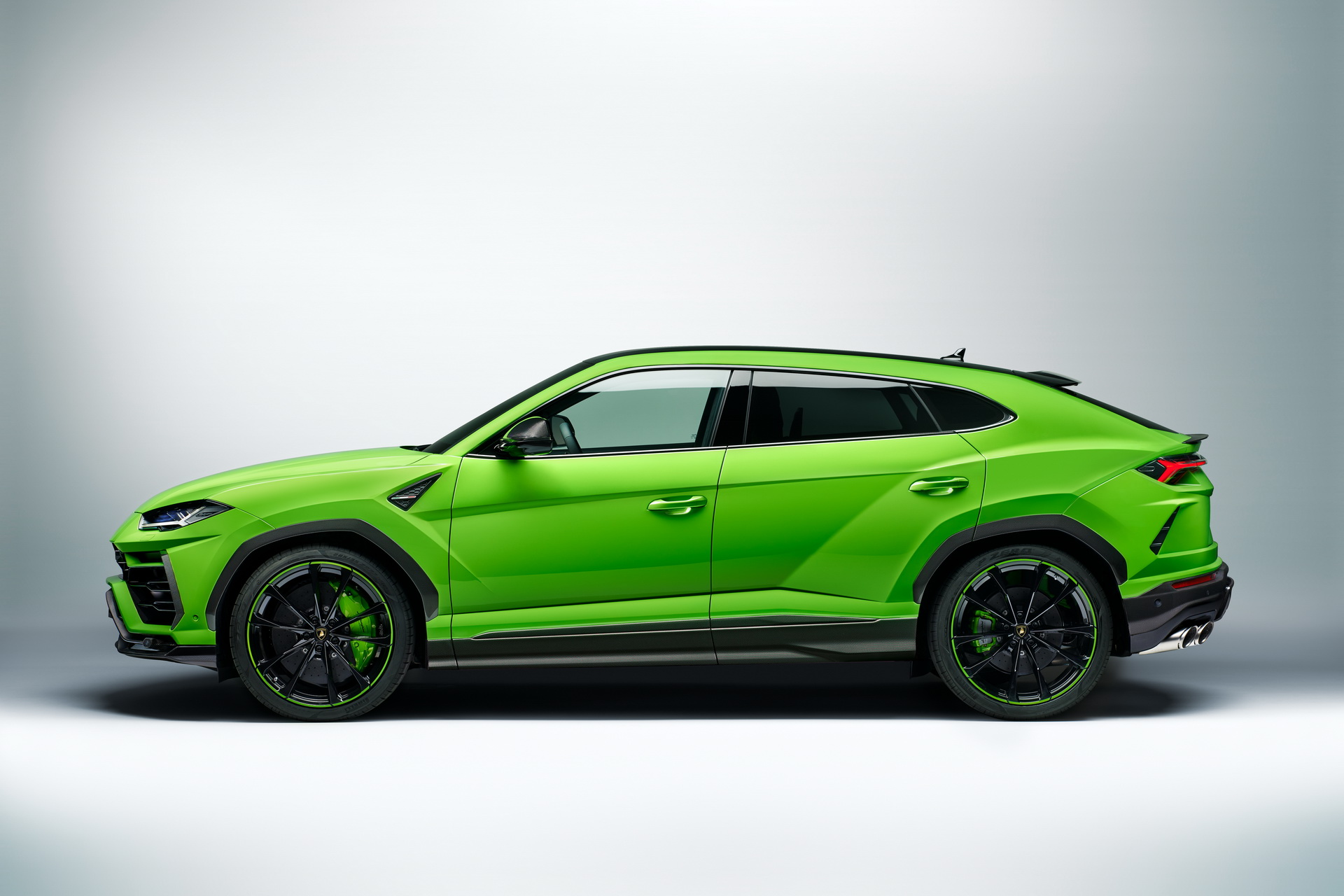 Download 2021 Lamborghini Urus Pearl Capsule - Side HD Wallpaper 1920x1280 #12