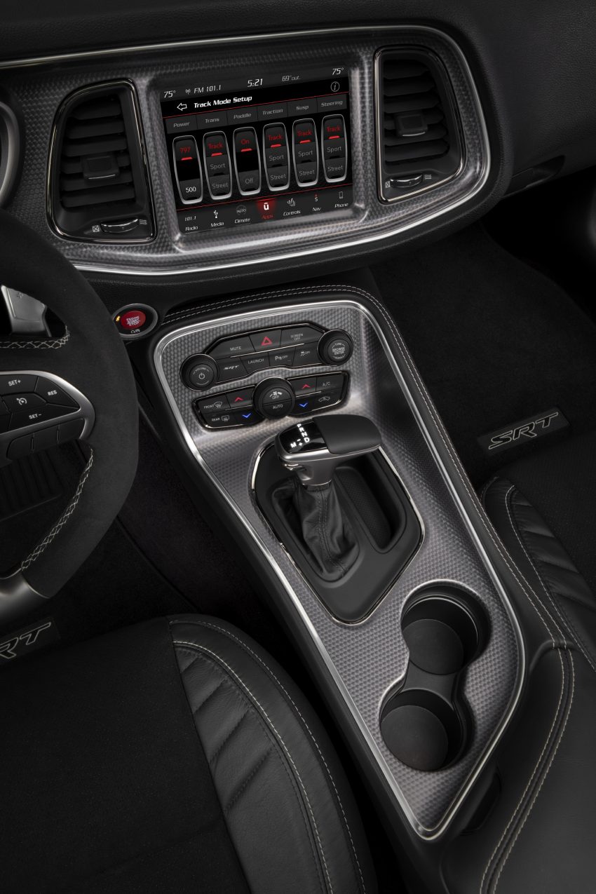 2020 Dodge Challenger SRT Super Stock - Central Console Phone Wallpaper 850x1275 #103