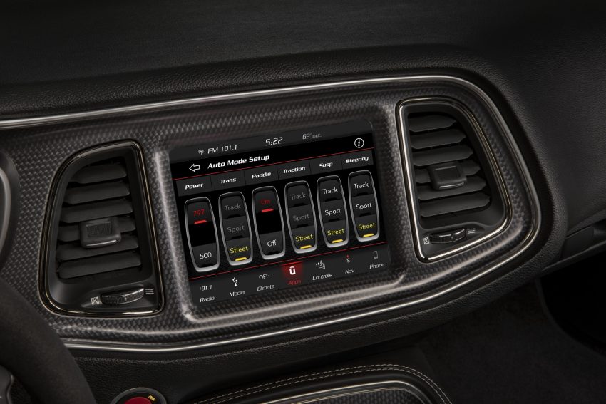 2020 Dodge Challenger SRT Super Stock - Central Console Wallpaper 850x567 #105