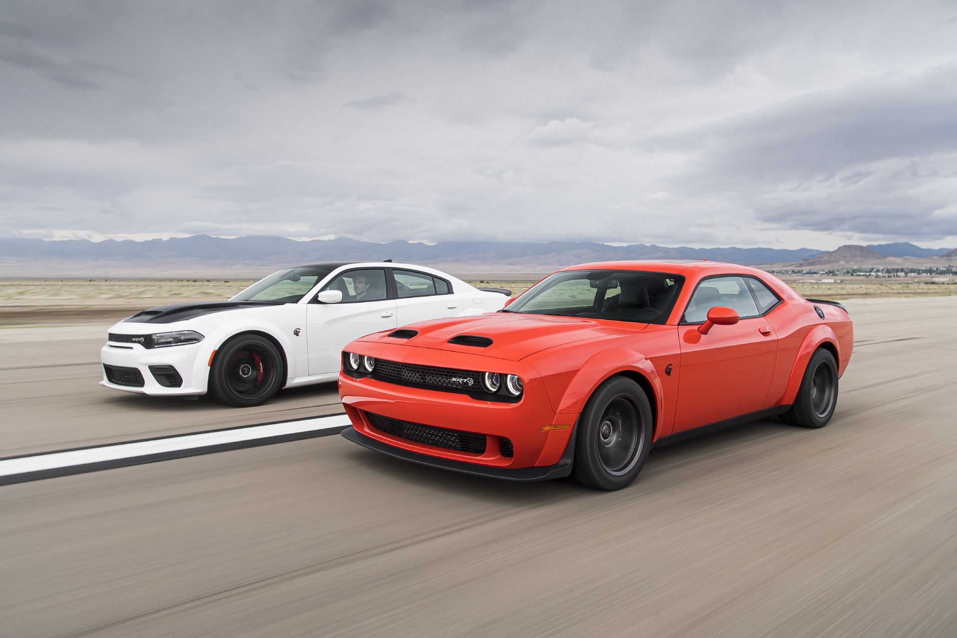 Download 2020 Dodge Challenger SRT Super Stock - Front Three-Quarter HD Wallpaper 1920x1280 #15
