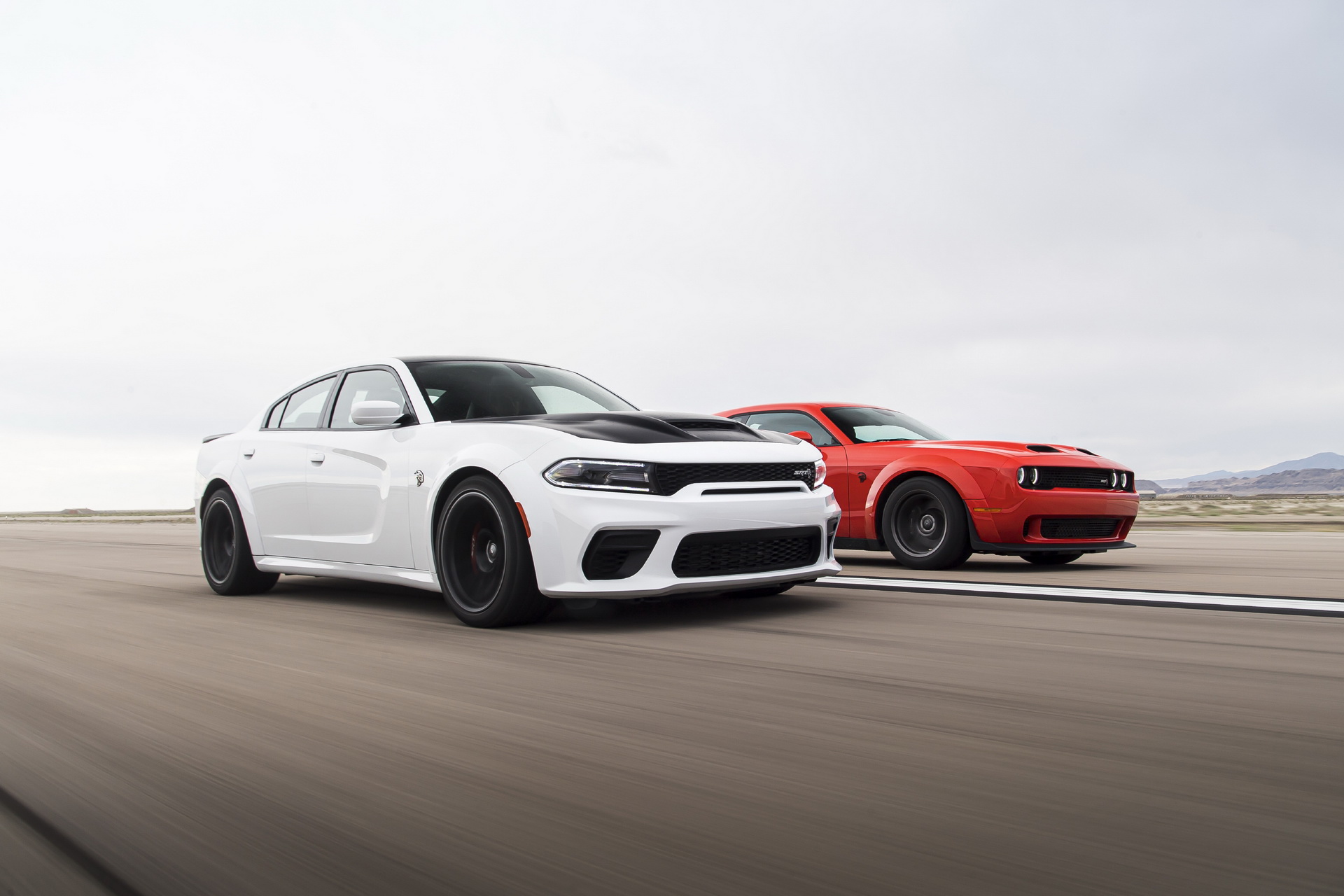 Download 2020 Dodge Challenger SRT Super Stock - Front Three-Quarter HD Wallpaper 1920x1280 #16