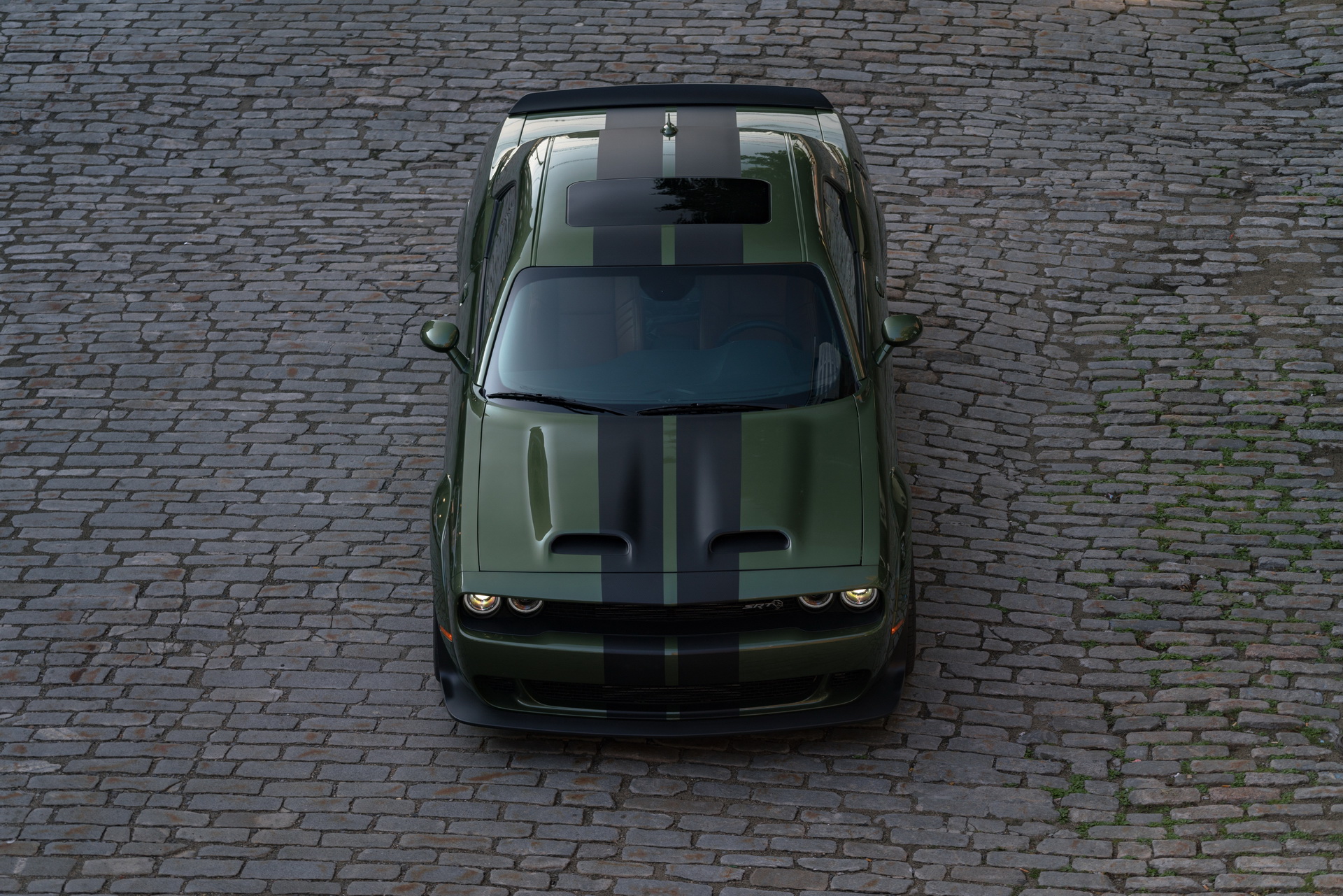 Download 2020 Dodge Challenger SRT Super Stock - Top HD Wallpaper 1920x1281 #73