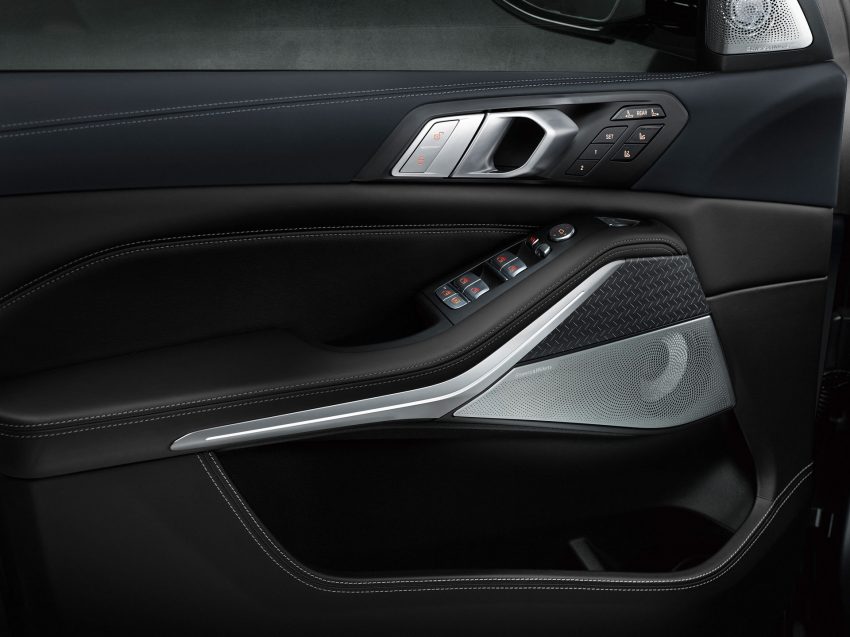 2021 BMW X7 Dark Shadow Edition - Interior, Detail Wallpaper 850x637 #18