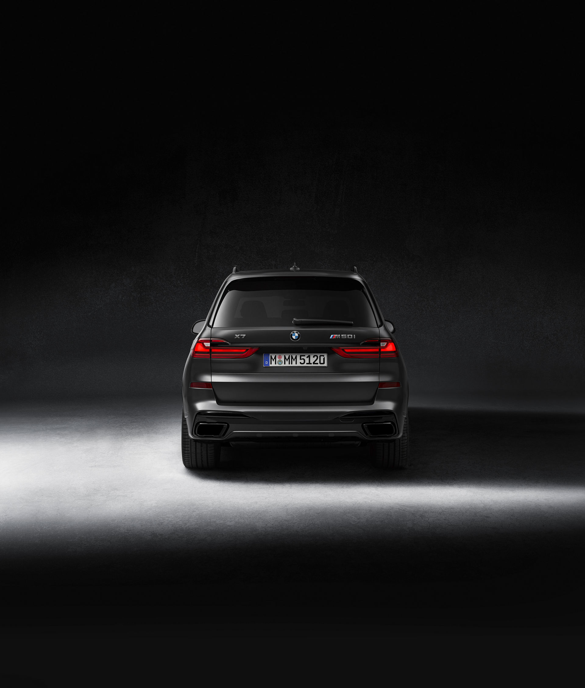 Download 2021 BMW X7 Dark Shadow Edition - Rear HD Phone Wallpaper 1920x2258 #11