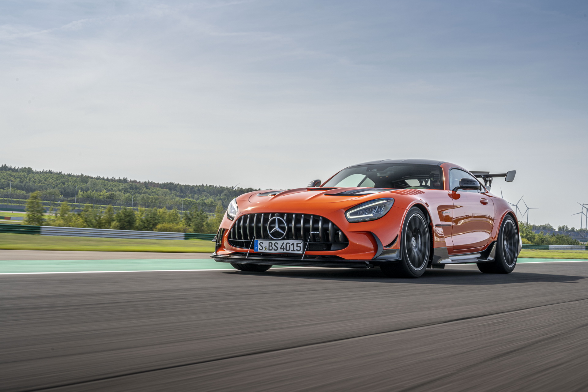 Download 2021 Mercedes-AMG GT Black Series - Front Three-Quarter HD Wallpaper 1920x1280 #3