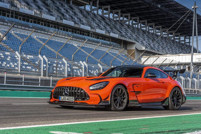 2021 Mercedes-AMG GT Black Series - Front Three-Quarter Wallpaper 850x567 #52