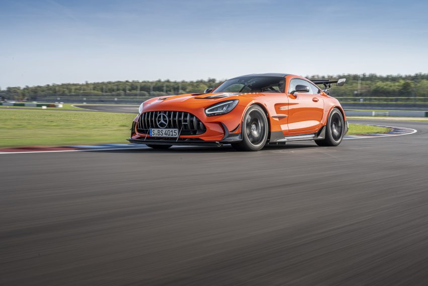 2021 Mercedes-AMG GT Black Series - Front Three-Quarter Wallpaper 850x567 #6
