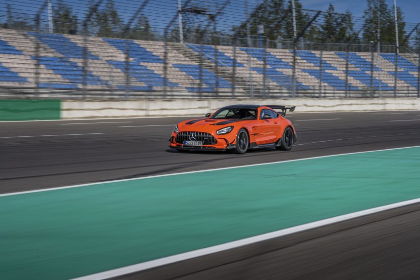 2021 Mercedes-AMG GT Black Series - Front Three-Quarter Wallpaper 850x567 #34