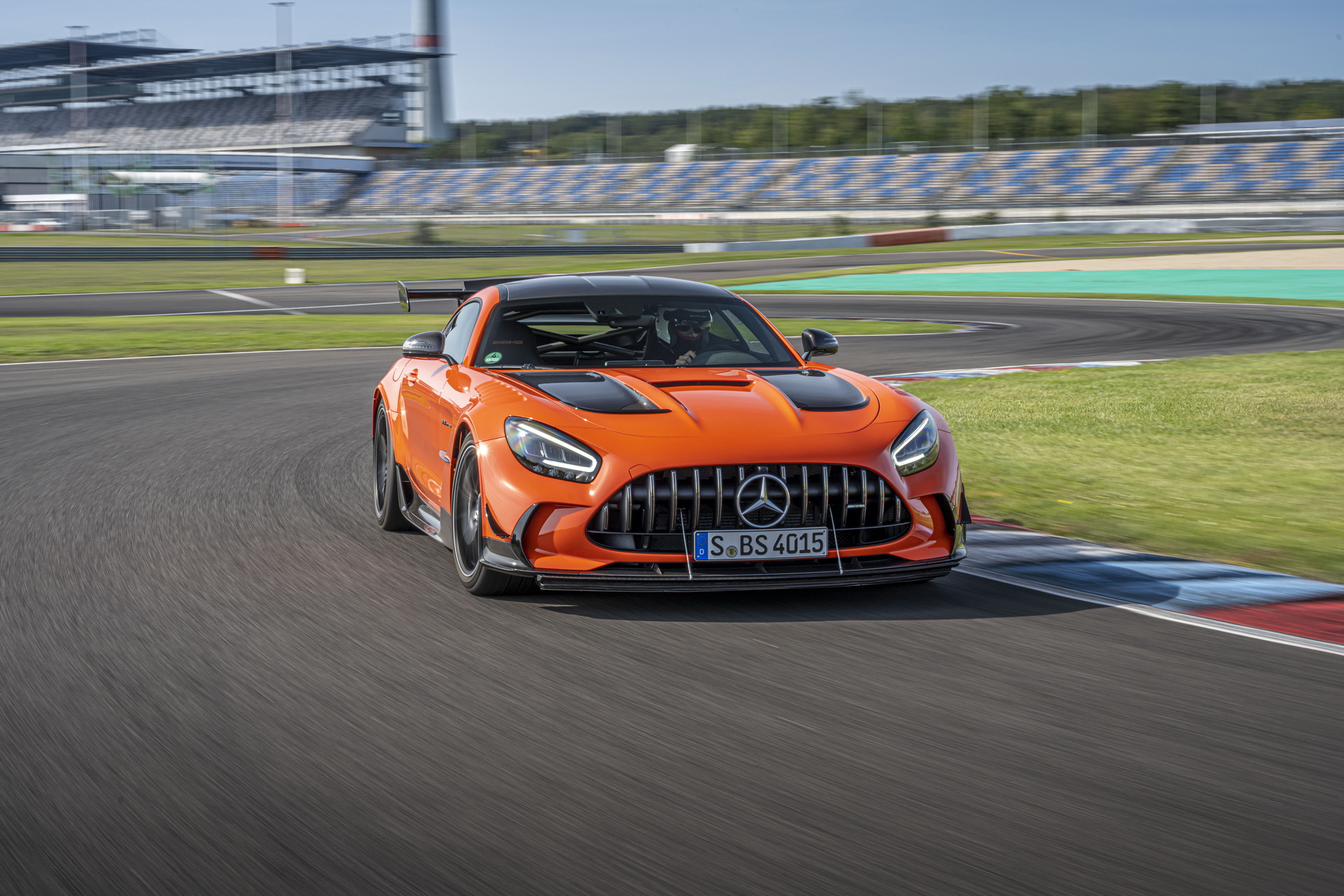 Download 2021 Mercedes-AMG GT Black Series - Front HD Wallpaper 1920x1280 #2