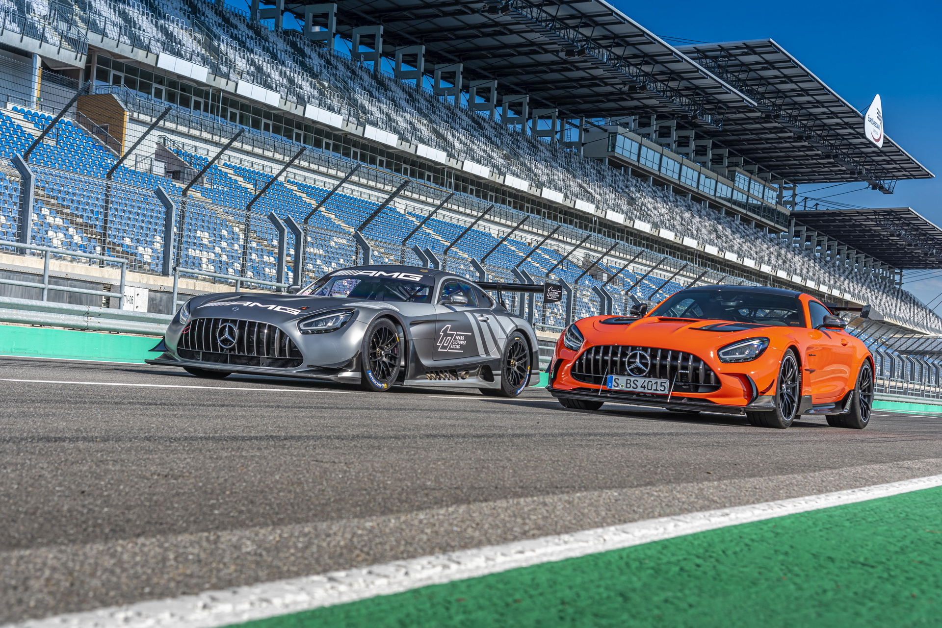 Download 2021 Mercedes-AMG GT Black Series and AMG GT3 Racing Car - Front Three-Quarter HD Wallpaper 1920x1281 #21